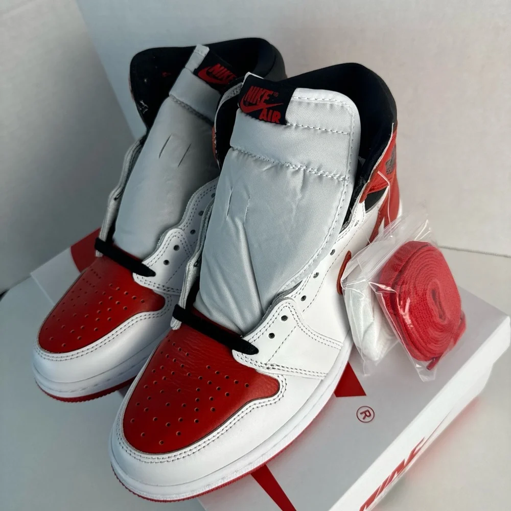 Nike Jordan 1 Retro OG white / University Red and black size 9 brand new w/ box - Picture 6 of 8